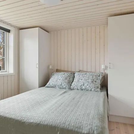 Modern With Large Garden Near Ferienhaus Vig